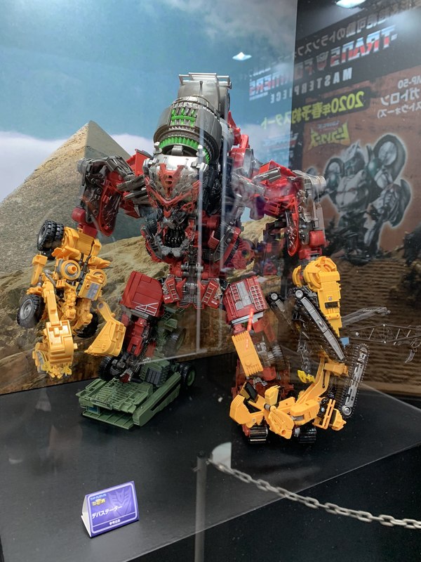 Winter Wonderfest 2019   Studio Series Devastator, Scrapper, And Overload On Display  (1 of 5)